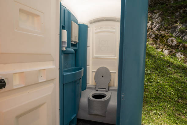 Best Emergency porta potty rental  in Los Angeles, CA